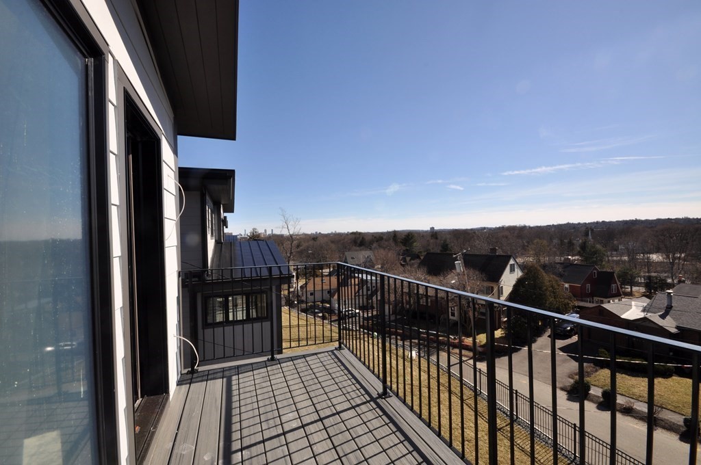 31 Brunswick Road Arlington, MA 02476 - Photo 8 of 19