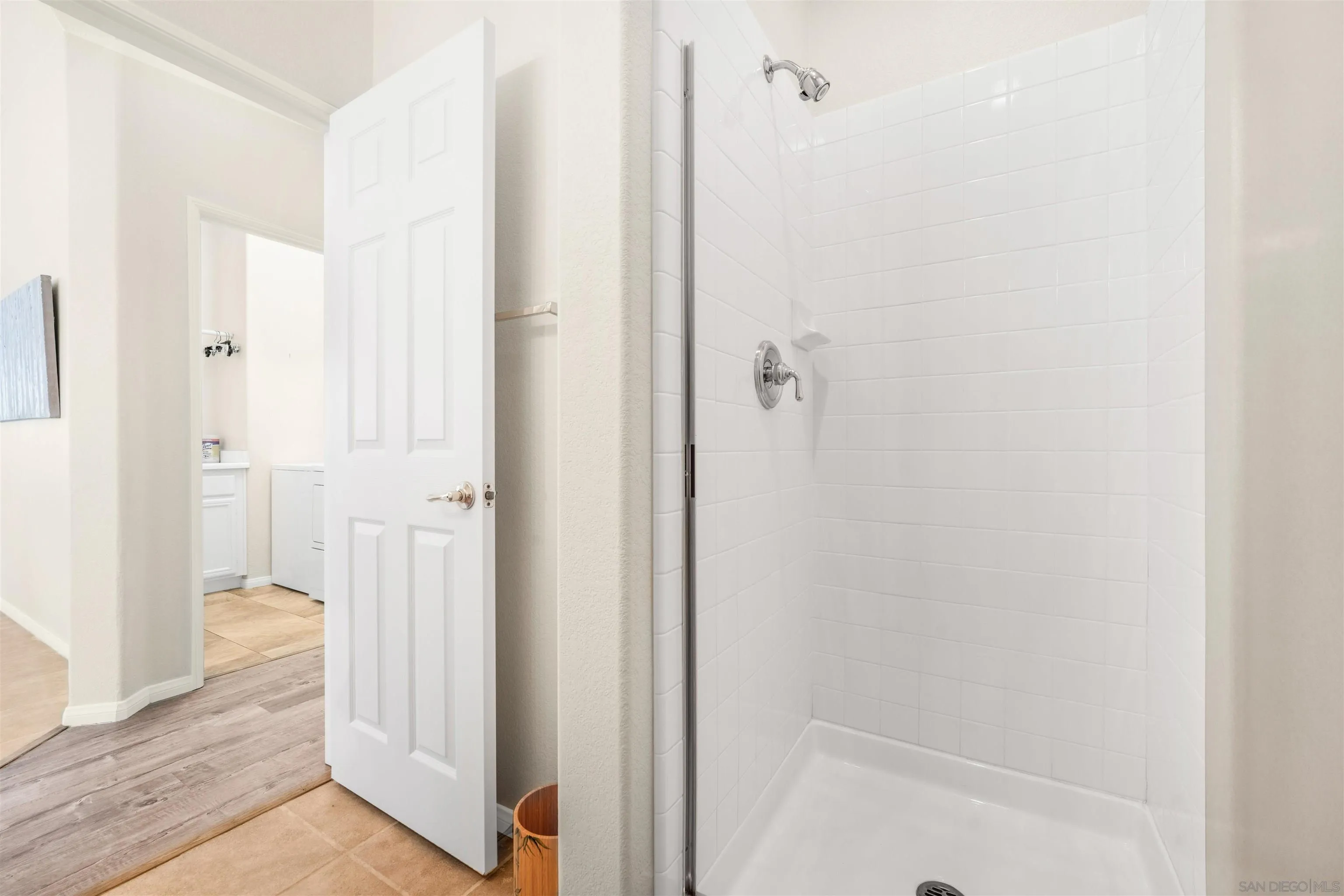 3012 Avenida Ciruela Carlsbad, CA 92009 - Photo 22 of 40 a bathroom with a shower