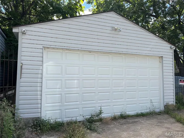 $19,900 | 7113 Alabama Avenue, St. Louis, MO 63111