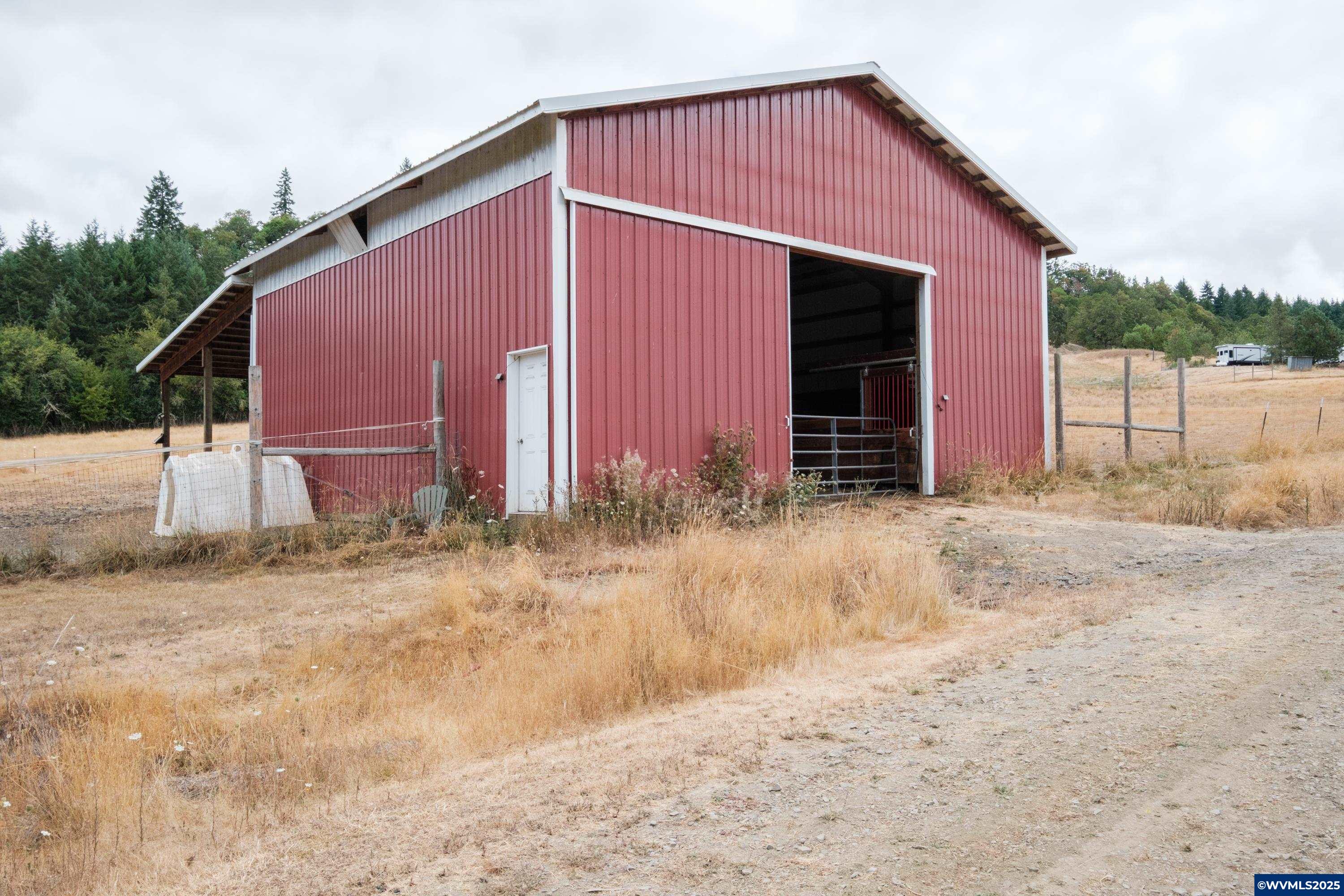 25849 Cherry Creek Road Monroe, OR 97456 - Photo 8 of 37 Gallery Image 8