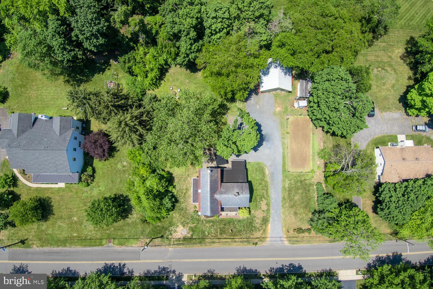 13 Spring Garden Road Robbinsville, NJ 08691 - Photo 3 of 44