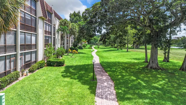 $80,000 | 6080 Northwest 44th Street, Unit 408, Lauderhill, FL 33319