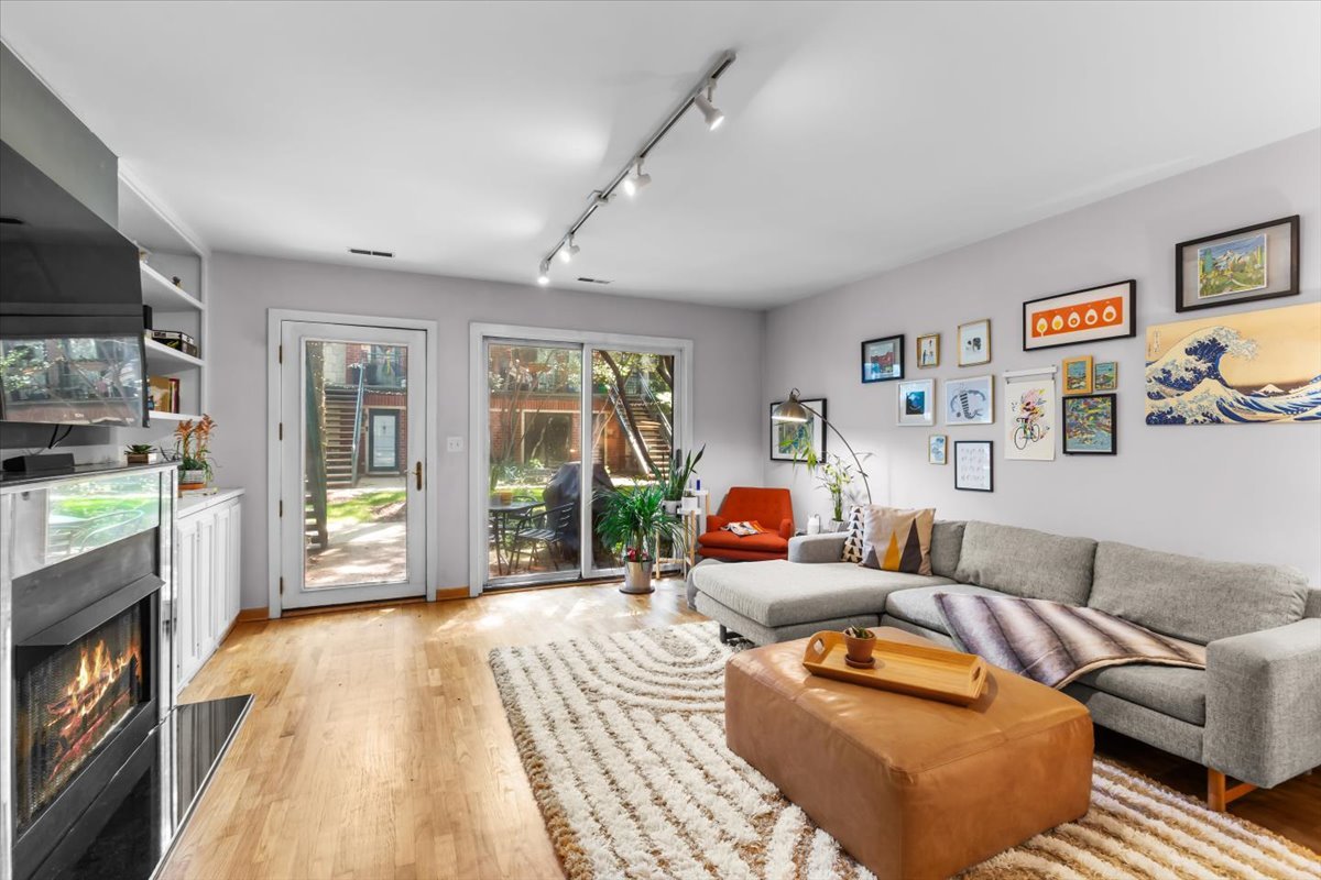 1812 South Federal Street, Unit 4 Chicago, IL 60616 - Photo 8 of 26