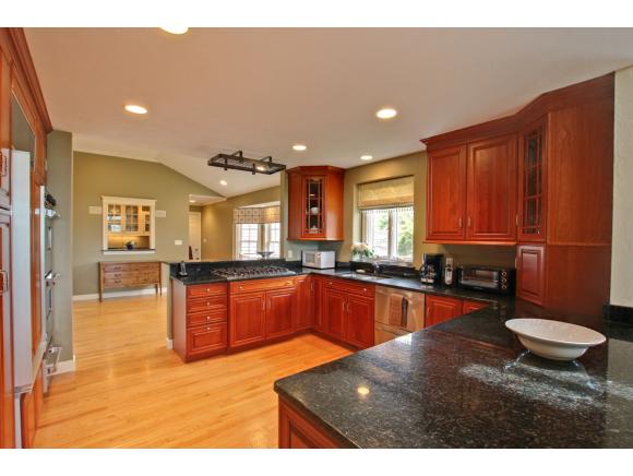 21 Old Bay Road New Castle, NH 03854 - Photo 5 of 31 Gallery Image 5