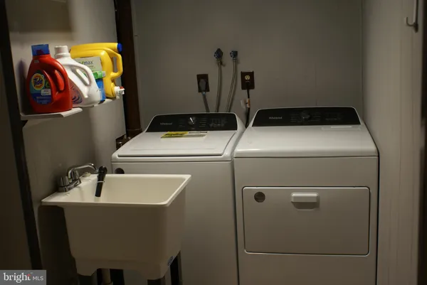 $349,000 | 111 Abelia Drive, Newark, DE 19702