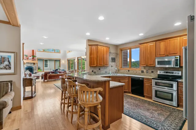 $1,249,000 | E12239 Timber Rdg Trail, Unit 30, Prairie du Sac, WI 53578