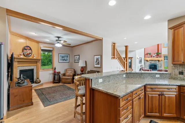 $1,249,000 | E12239 Timber Rdg Trail, Unit 30, Prairie du Sac, WI 53578