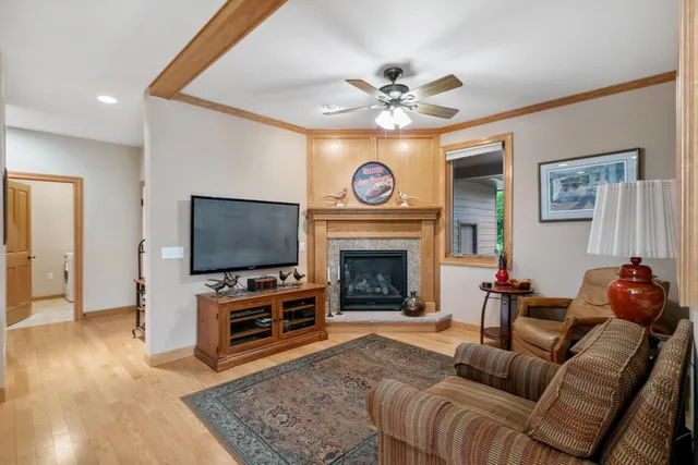 $1,249,000 | E12239 Timber Rdg Trail, Unit 30, Prairie du Sac, WI 53578