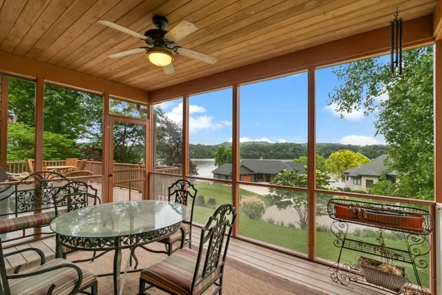 $1,249,000 | E12239 Timber Rdg Trail, Unit 30, Prairie du Sac, WI 53578