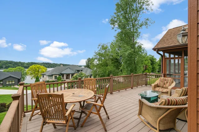 $1,249,000 | E12239 Timber Rdg Trail, Unit 30, Prairie du Sac, WI 53578