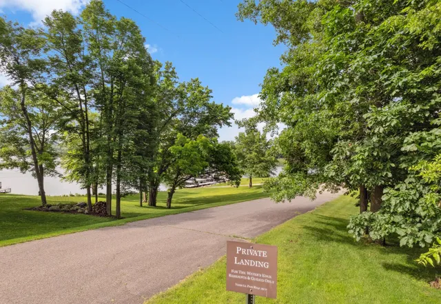 $1,249,000 | E12239 Timber Rdg Trail, Unit 30, Prairie du Sac, WI 53578