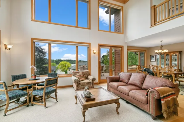 $1,249,000 | E12239 Timber Rdg Trail, Unit 30, Prairie du Sac, WI 53578