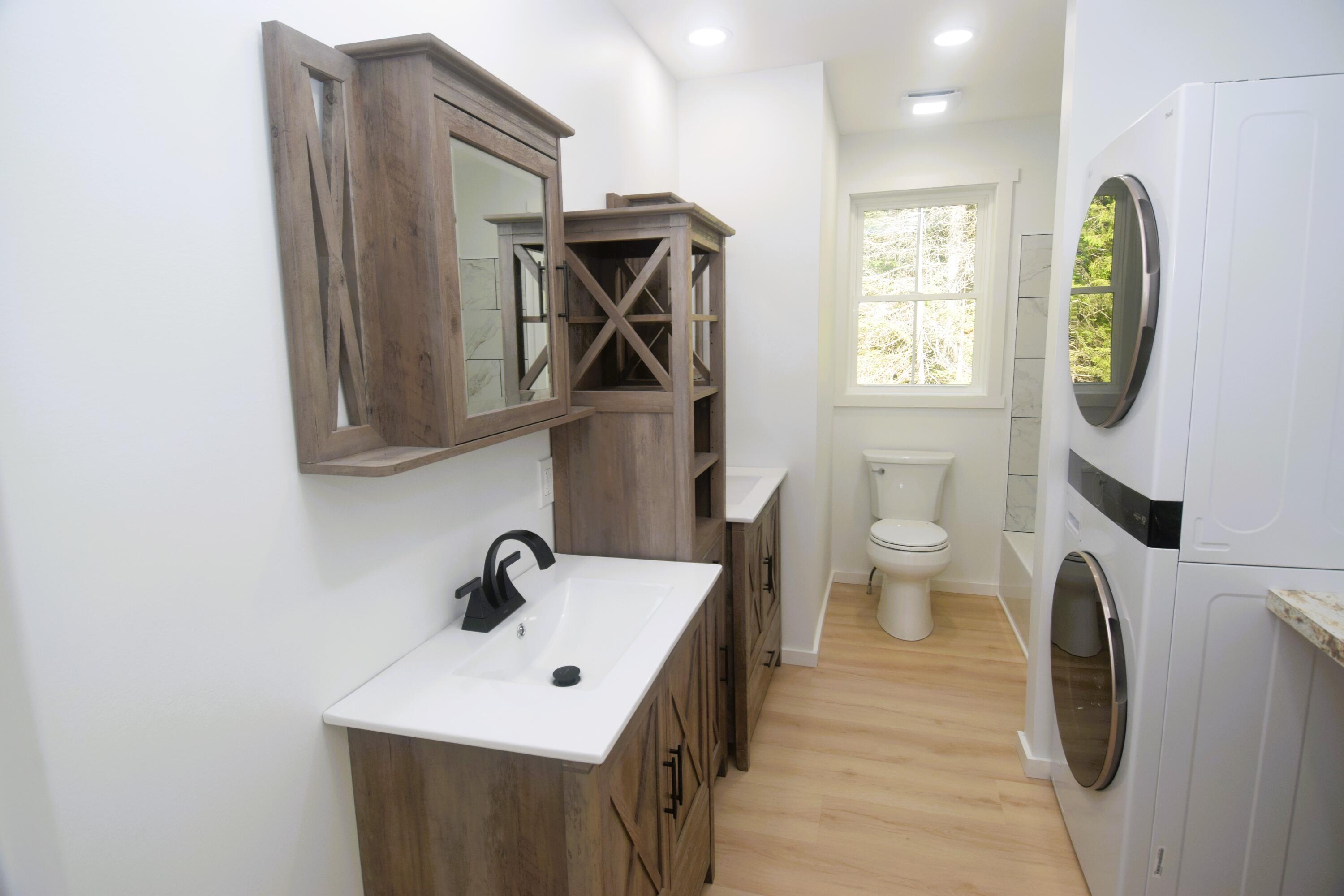 32 East Shore Road Embden, ME 04958 - Photo 20 of 38 Bath/Laundry