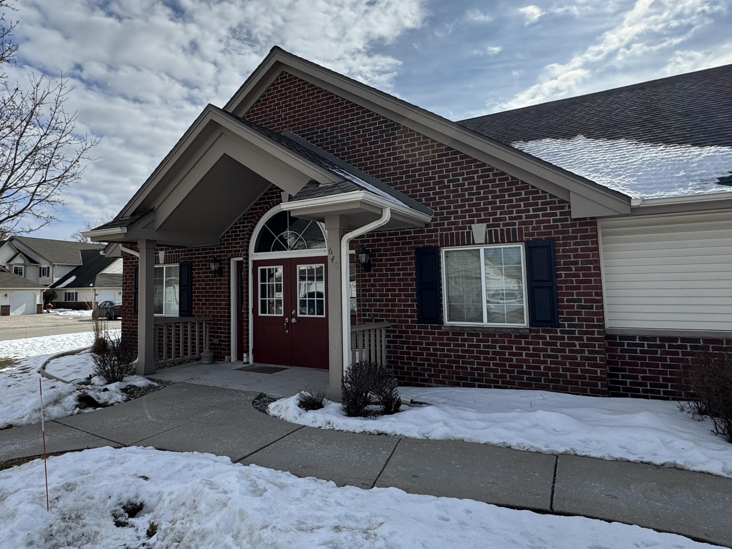 550 Pewaukee Road, Unit C Pewaukee, WI 53072 - Photo 23 of 25 Clubhouse