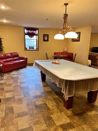 $850,000 | 417 East 9th Street, Pittsburg, KS 66762