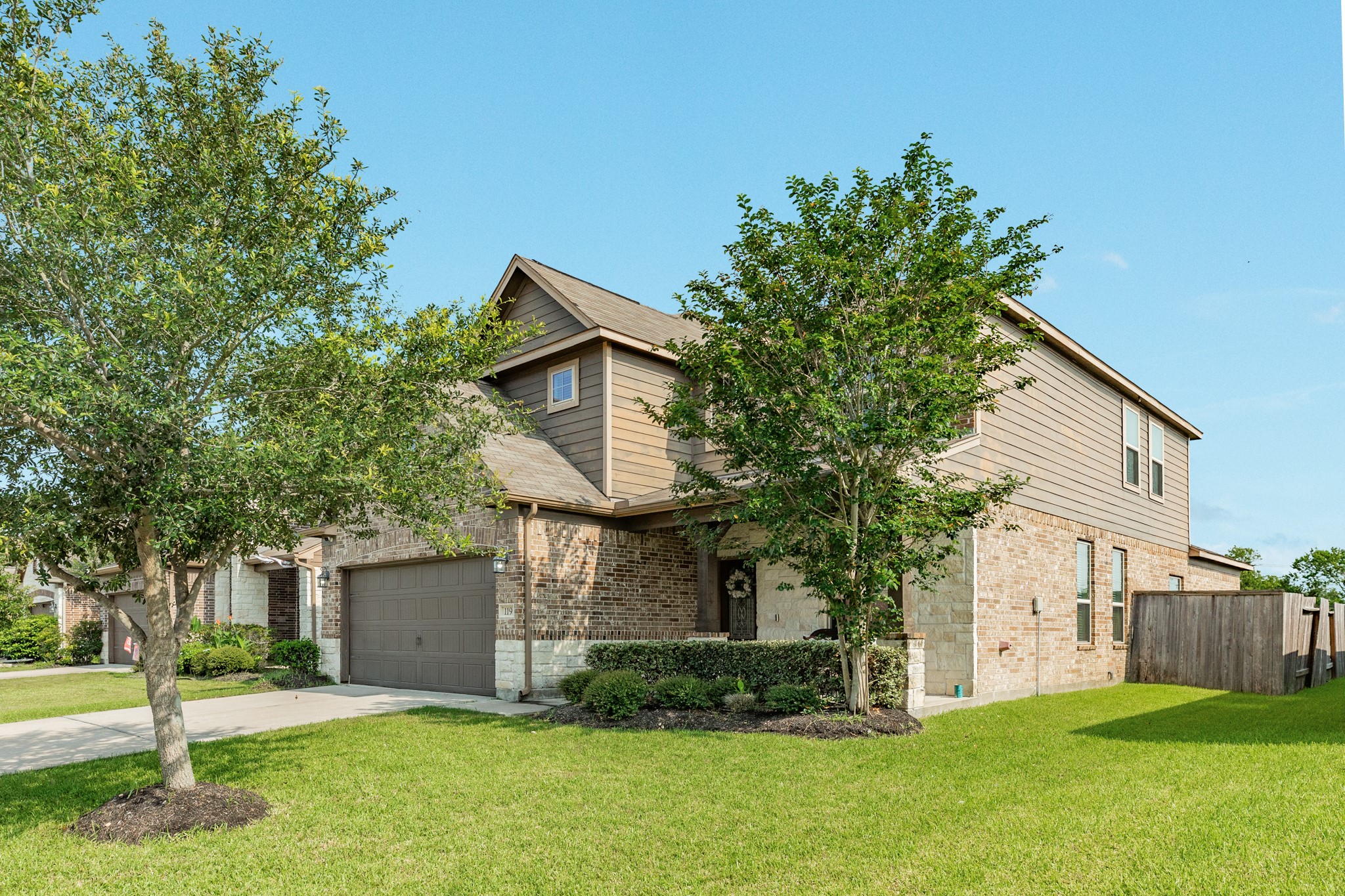 119 Bower Bloom Drive Rosharon, TX 77583 - Photo 3 of 28
