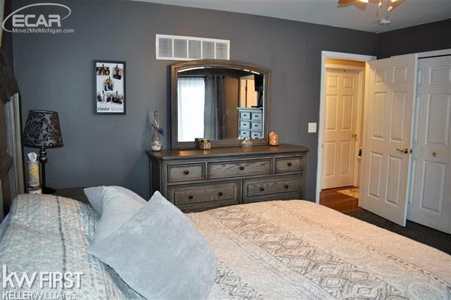 1459 West Cook Road Grand Blanc, MI 48439 - Photo 39 of 57 21414665-38.JPG