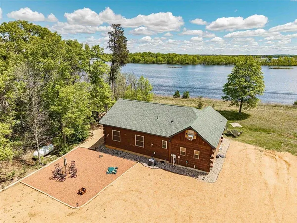 $595,000 | N10086 County Rd G, Necedah, WI 54646