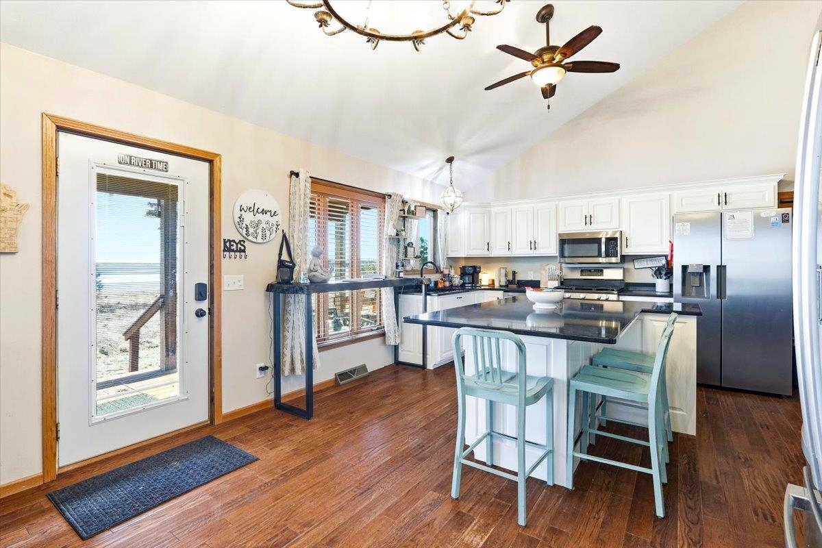 N10086 County Rd G Necedah, WI 54646 - Photo 13 of 87