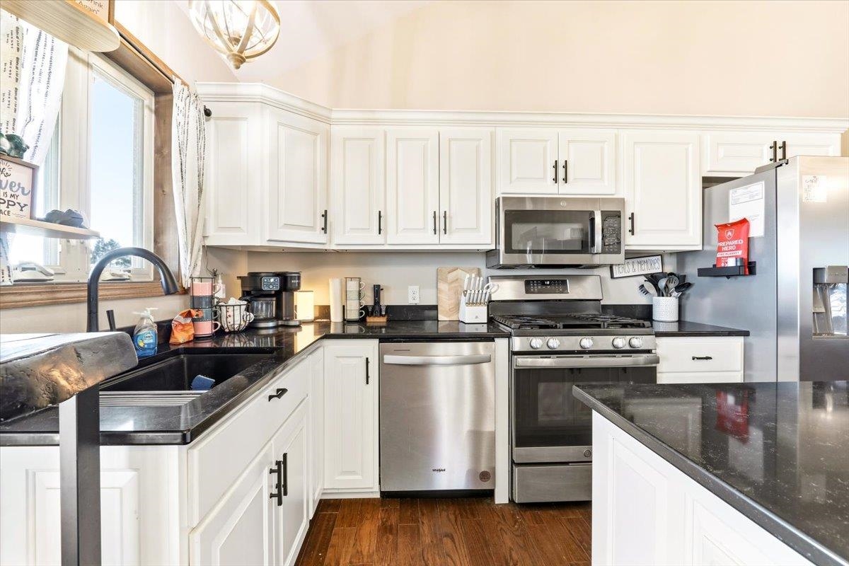 N10086 County Rd G Necedah, WI 54646 - Photo 16 of 87