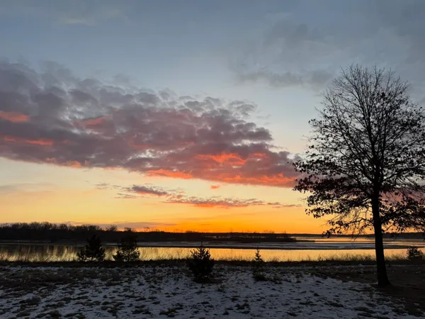 $595,000 | N10086 County Rd G, Necedah, WI 54646