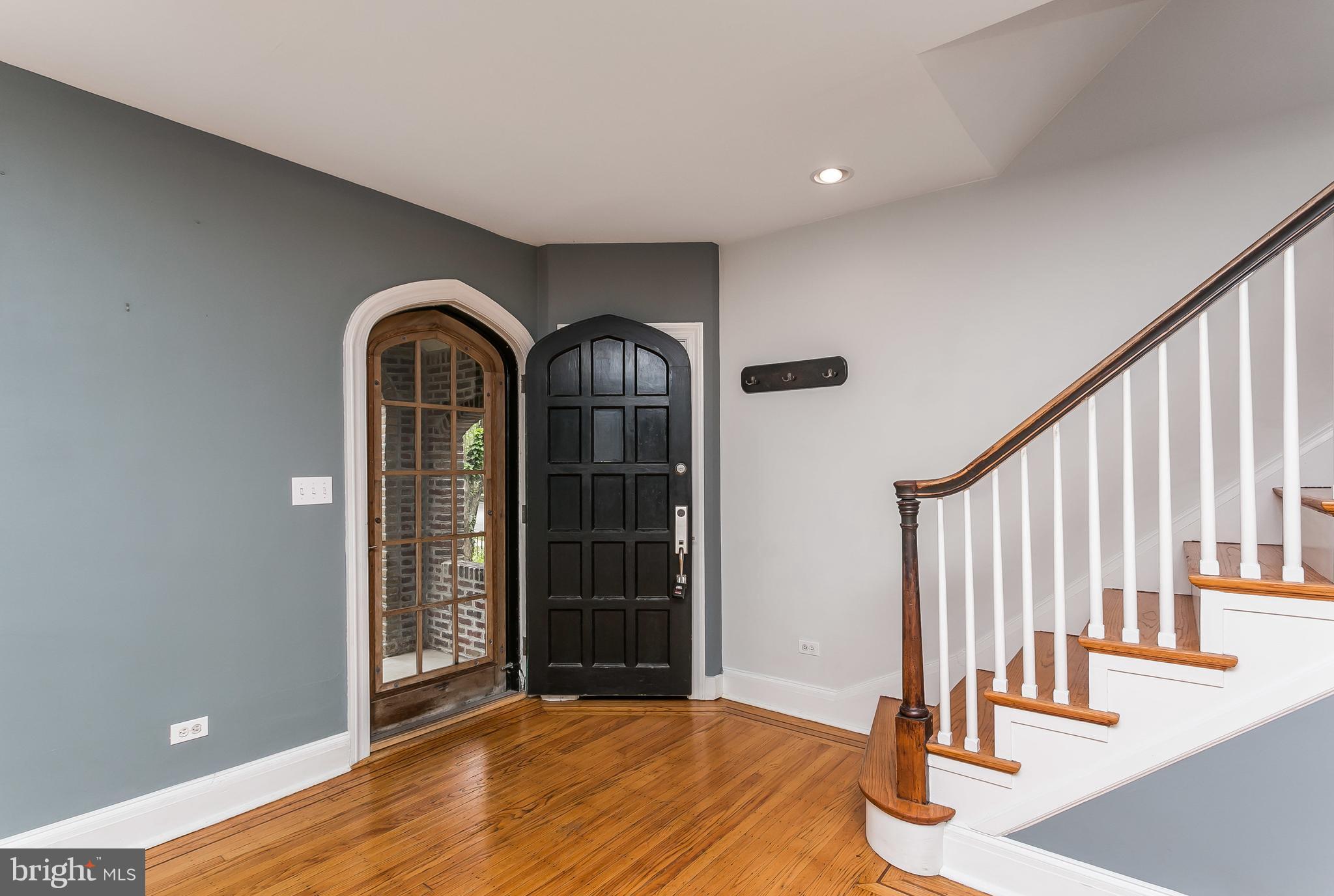 3723 Rexmere Road Baltimore, MD 21218 - Photo 4 of 30 Gorgeous scalloped doors complete with porter hole