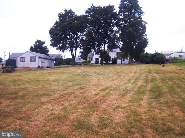 1078 Mount Joy Road Manheim, PA 17545 - Photo 14 of 18
