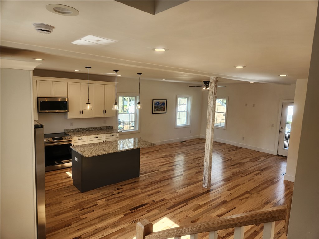 1284 Boston Neck Road Saunderstown, RI 02874 - Photo 9 of 24