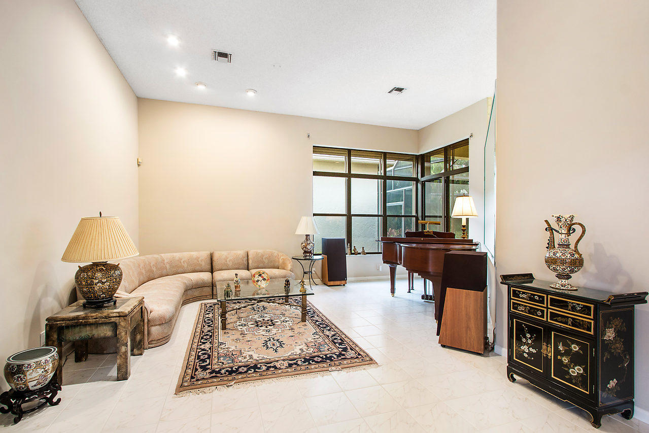 2421 Northwest 64th Street Boca Raton, FL 33496 - Photo 2 of 40 Great room