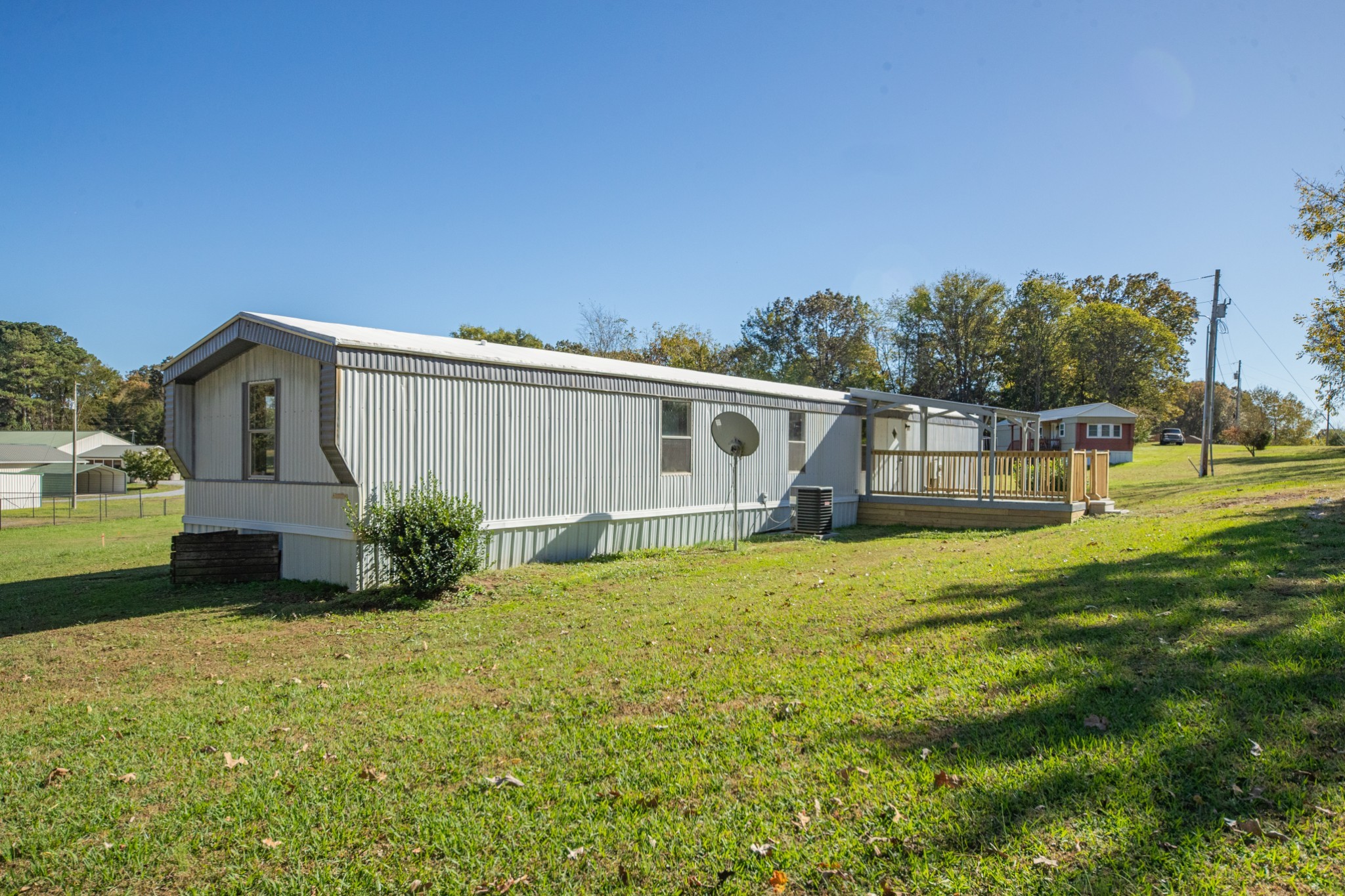 990 Community Road Nunnelly, TN 37137 - Photo 5 of 62
