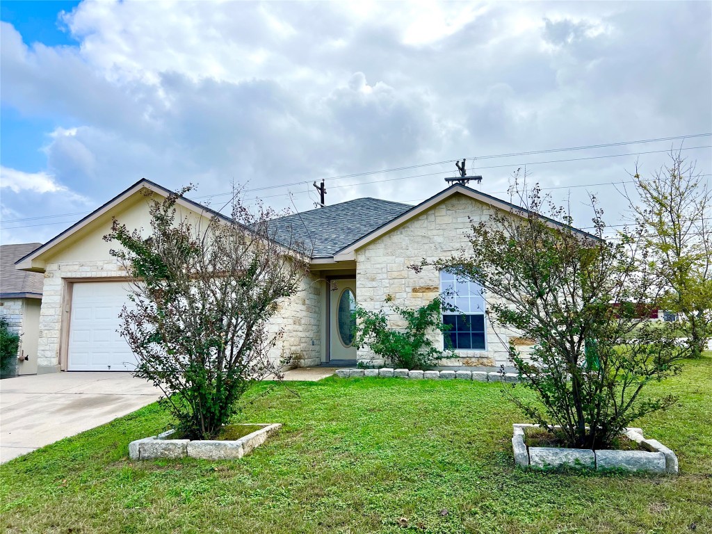 200 Amber Lane Jarrell, TX 76537 - Photo 1 of 1