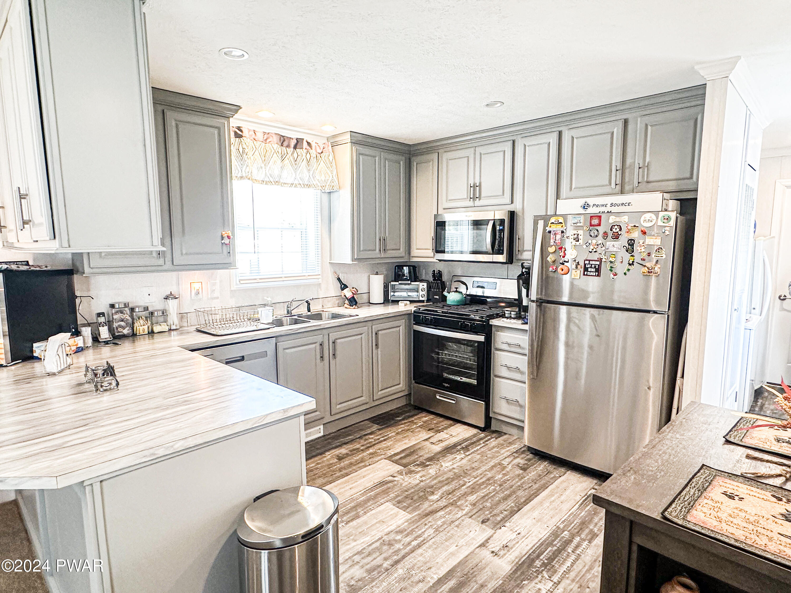 116 Middle Road Greentown, PA 18426 - Photo 5 of 24