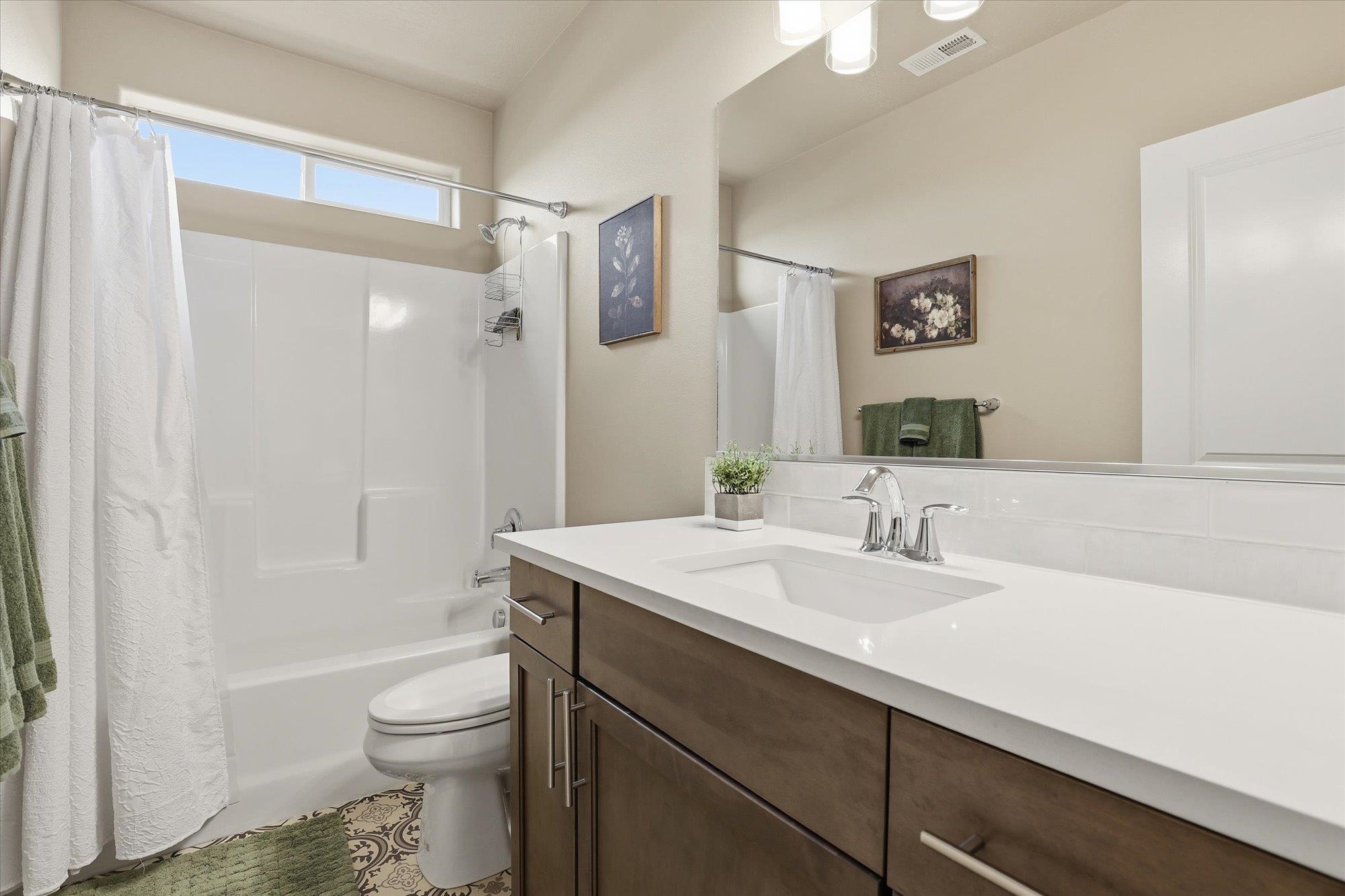 5706 South Mabel Road Spokane, WA 99224 - Photo 13 of 32