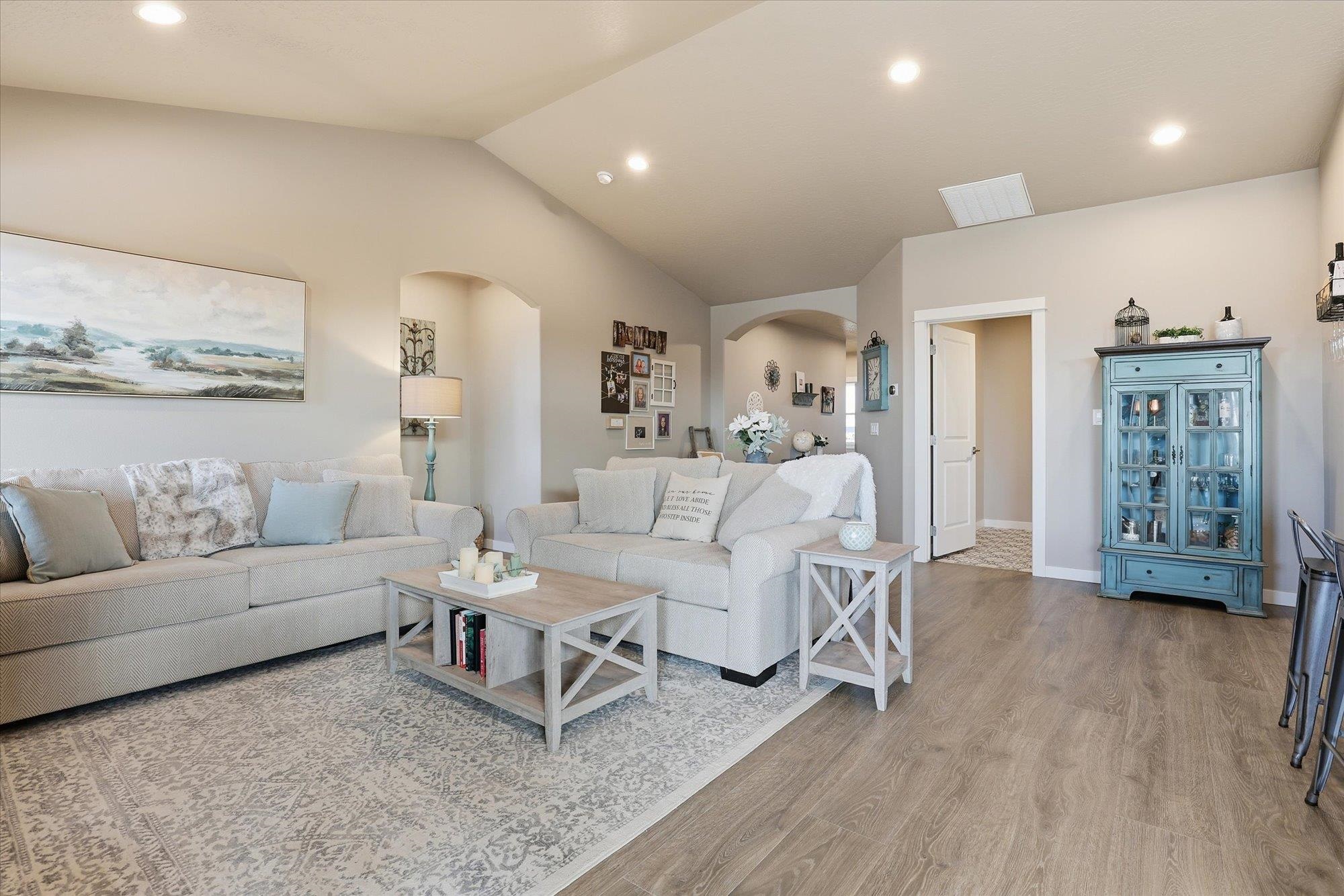 5706 South Mabel Road Spokane, WA 99224 - Photo 7 of 32