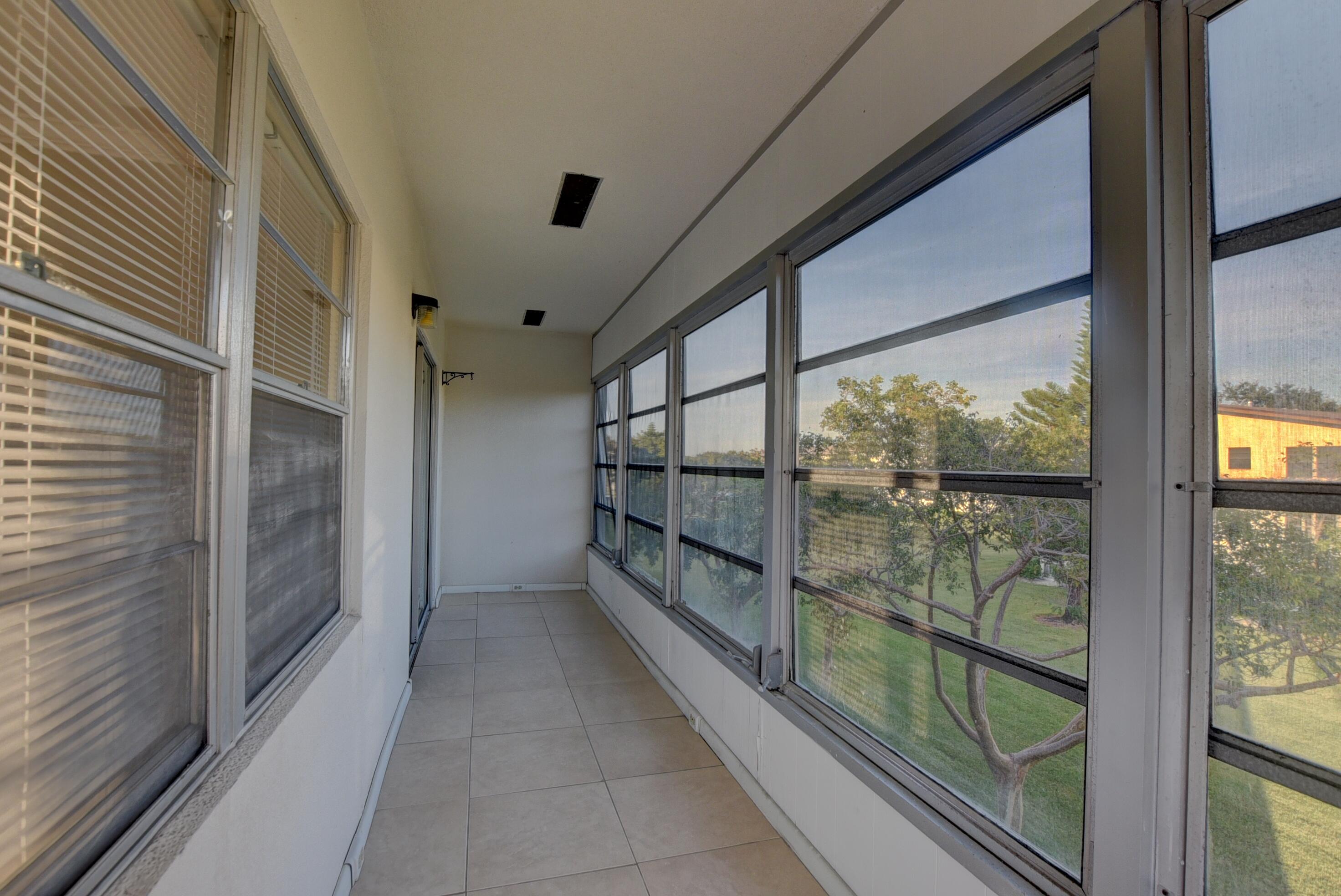 294 Mansfield G Boca Raton, FL 33434 - Photo 11 of 21 Back Patio