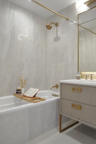 $3,800,000 | 3 Court Square, Unit PH206 | Long Island City