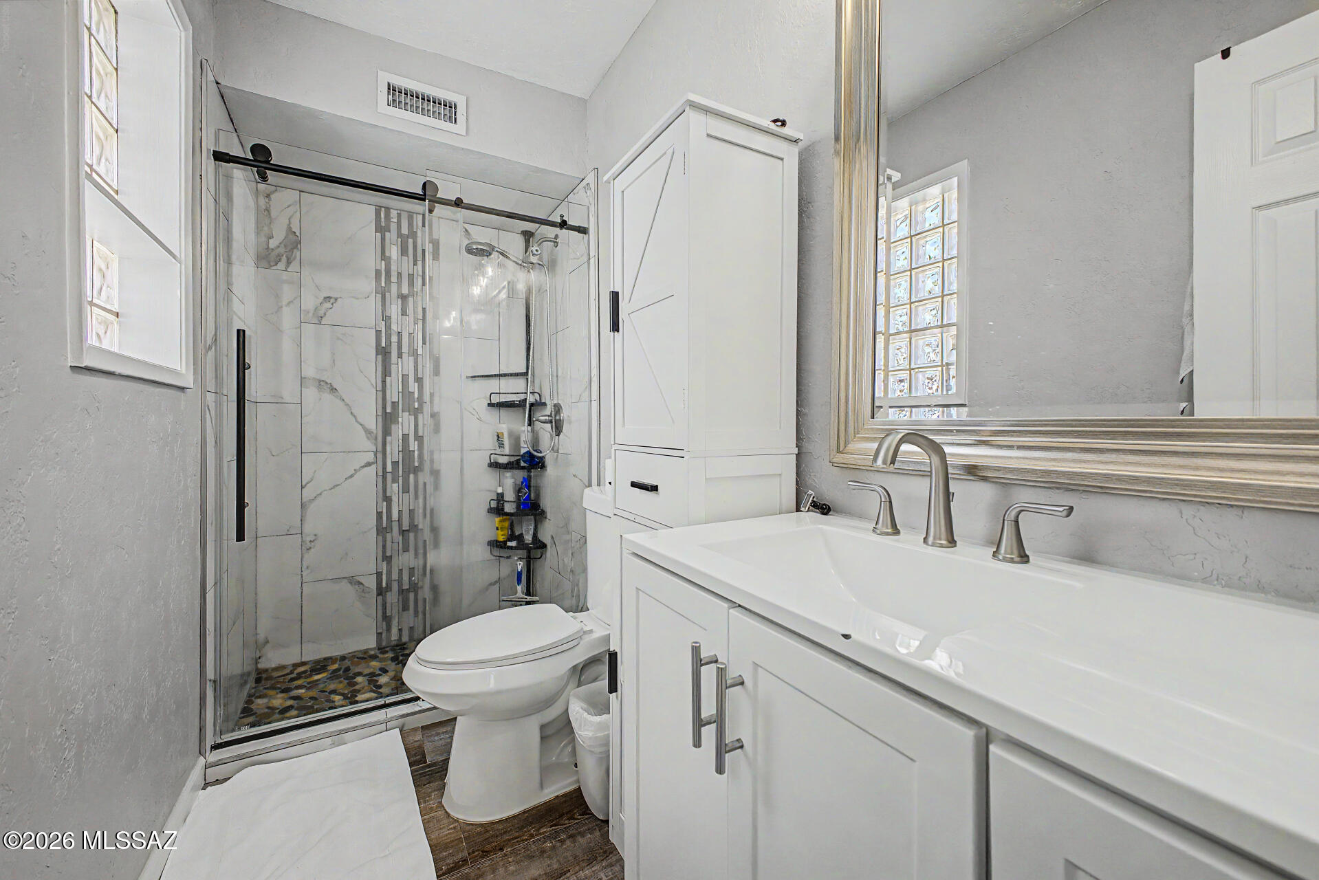 3249 South Serena Circle Tucson, AZ 85730 - Photo 17 of 27 Master bath with stand-alone shower