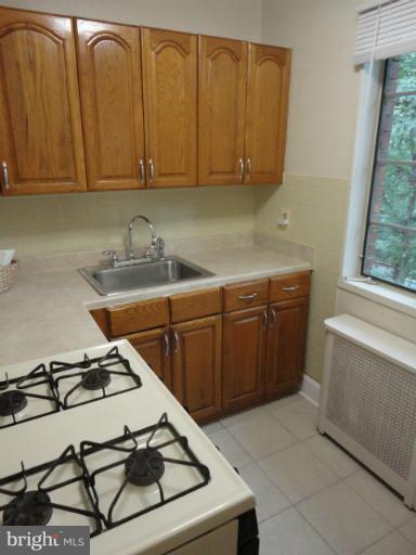 8718 Manchester Road, Unit 3 Silver Spring, MD 20901 - Photo 2 of 6 Kitchen