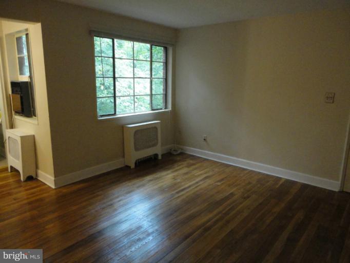 8718 Manchester Road, Unit 3 Silver Spring, MD 20901 - Photo 5 of 6 Living Room