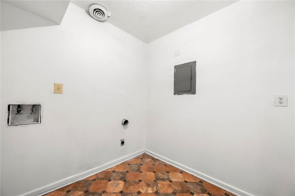 4000 Pinehurst Place Decatur, GA 30034 - Photo 17 of 38