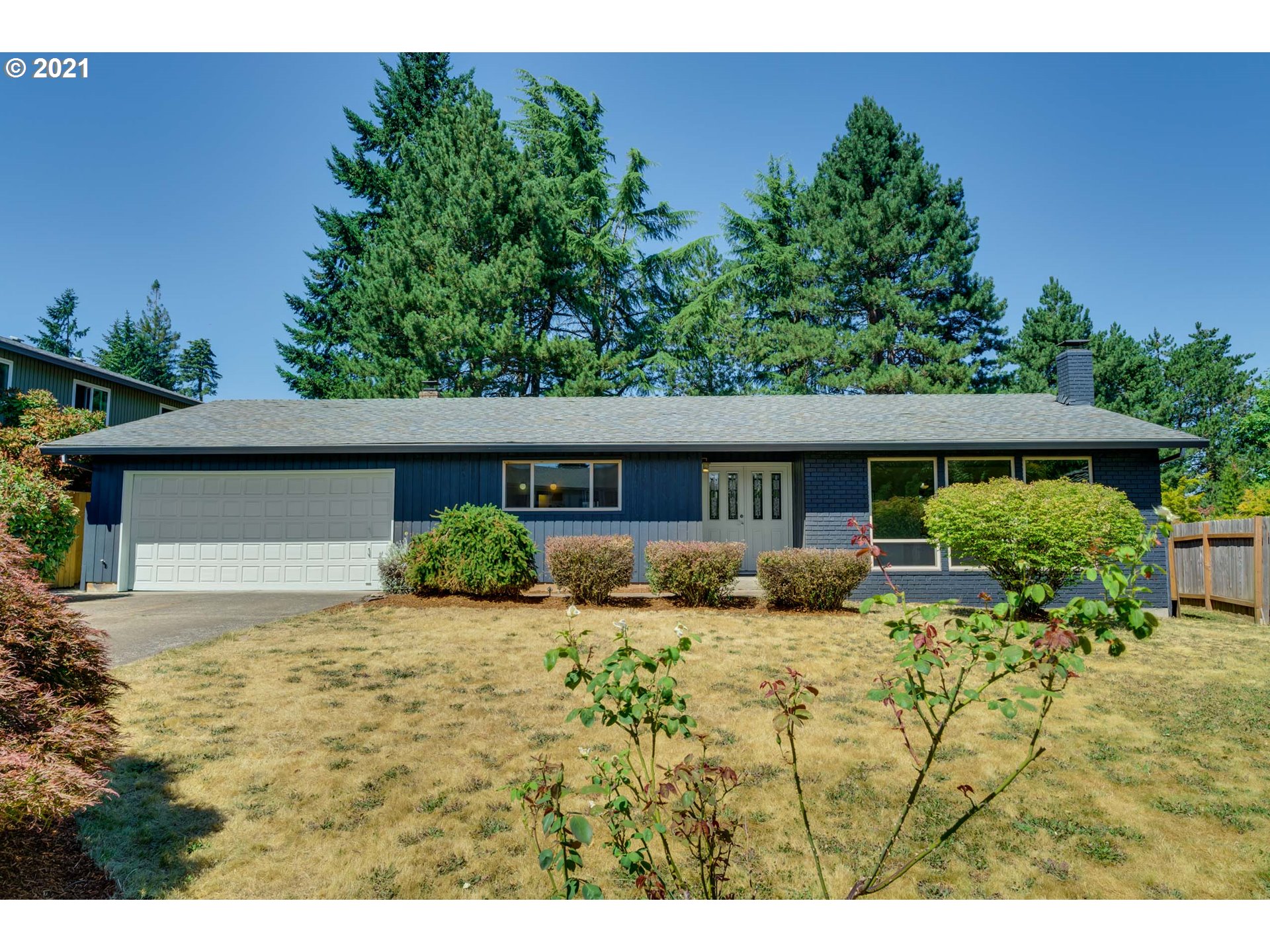 7185 Ridgegate Drive Gladstone, OR 97027 - Photo 1 of 32 Gallery Image 1
