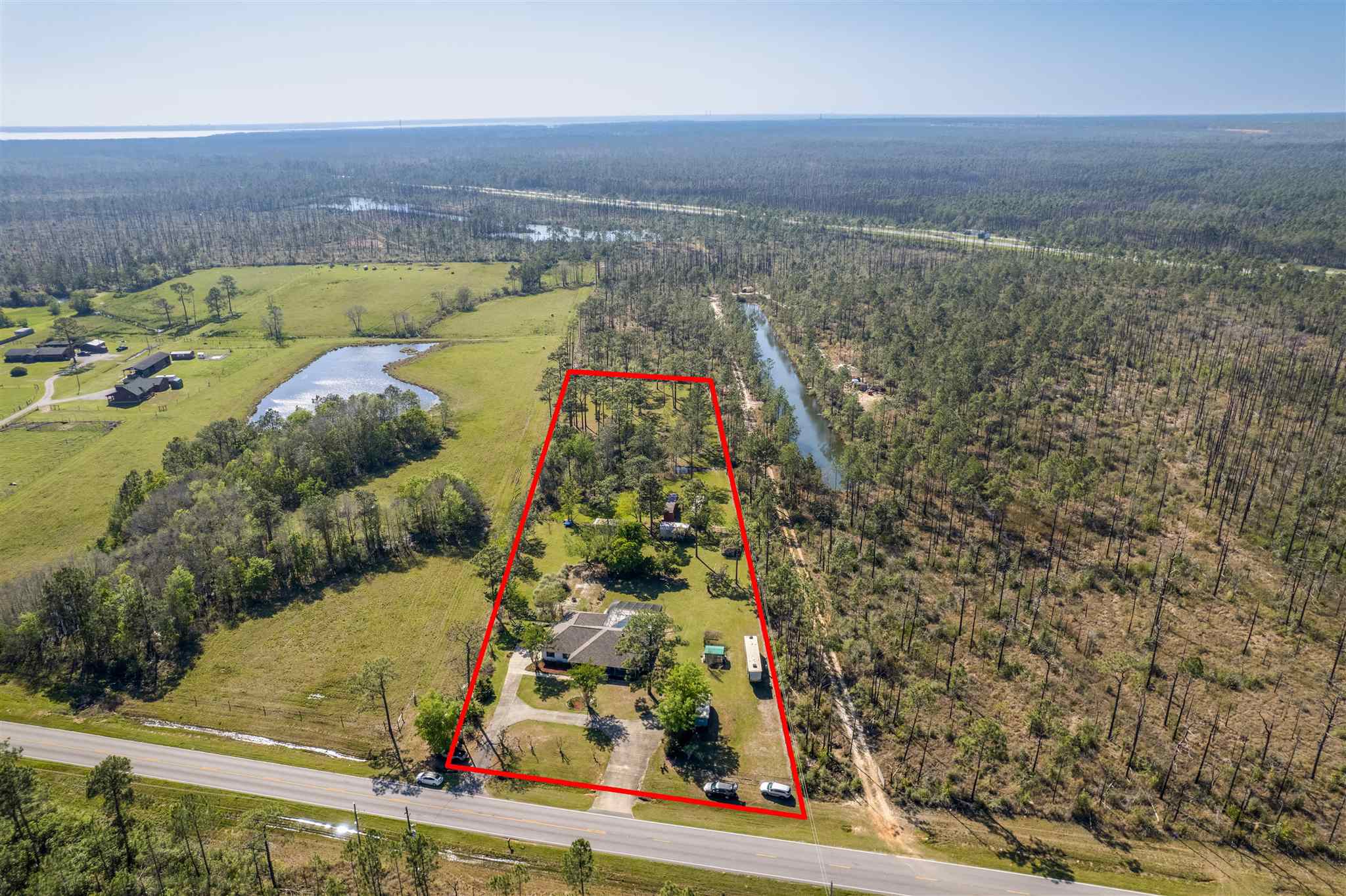 3241 Garcon Point Road Milton, FL 32583 - Photo 38 of 49 Gallery Image 38
