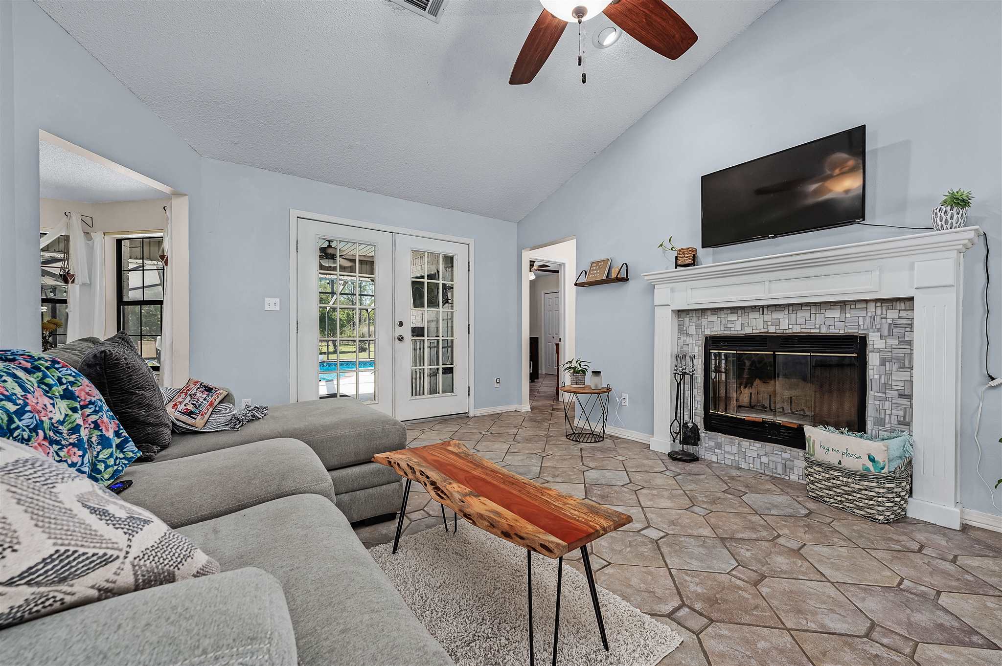 3241 Garcon Point Road Milton, FL 32583 - Photo 5 of 49 Gallery Image 5