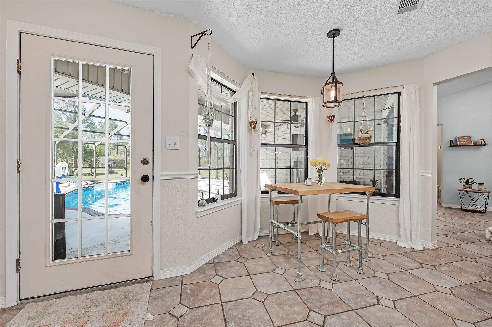 3241 Garcon Point Road Milton, FL 32583 - Photo 9 of 49 Gallery Image 9