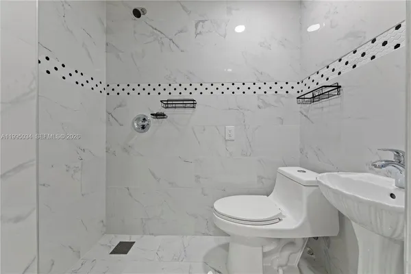 $3,100 | 5727 Southwest 3rd Street, Miami, FL 33144