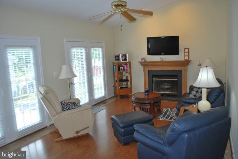 105 Idlewild Road Severna Park, MD 21146 - Photo 14 of 30 Family Room