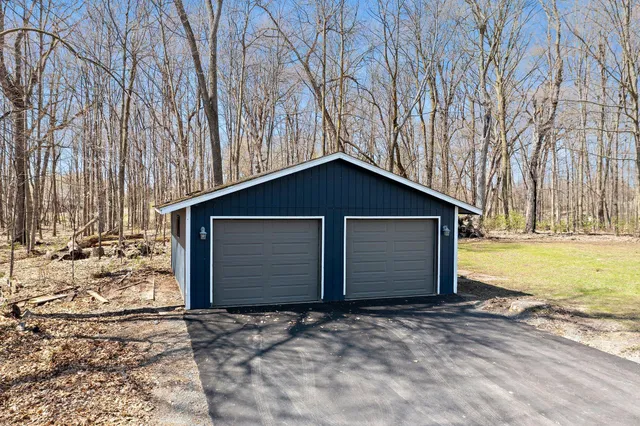 $1,100,000 | 1312 186th Street, St. Croix Falls, WI 54024