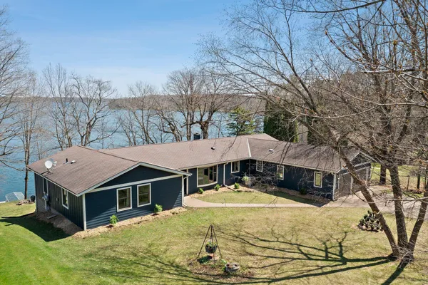 $1,100,000 | 1312 186th Street, St. Croix Falls, WI 54024