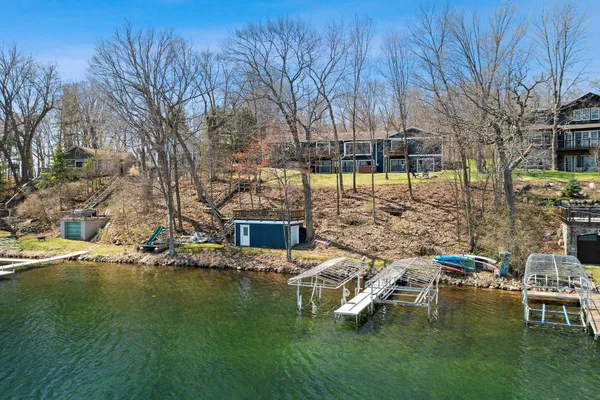 $1,100,000 | 1312 186th Street, St. Croix Falls, WI 54024