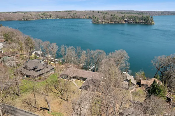 $1,100,000 | 1312 186th Street, St. Croix Falls, WI 54024